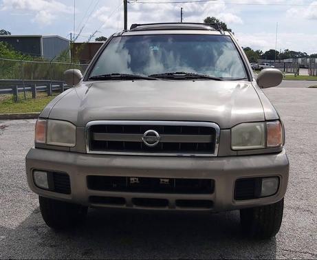 2003 Nissan Pathfinder LE