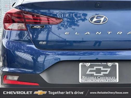2020 Hyundai ELANTRA SE