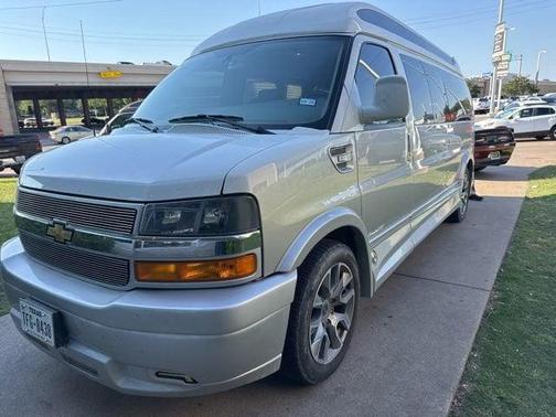 Summit White 2022 Chevrolet Express 2500 LT