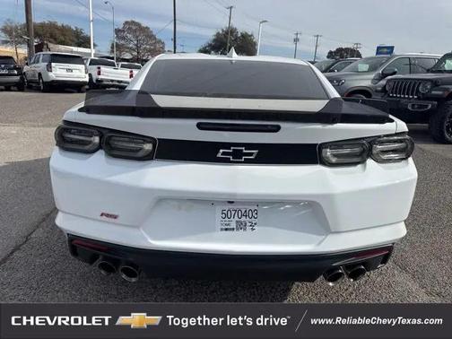 2021 Chevrolet Camaro RWD Coupe LT1