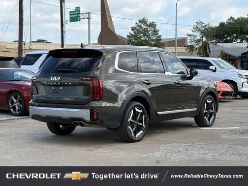 Dark Moss 2023 Kia Telluride S