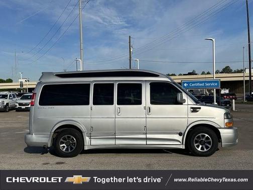 Quicksilver Metallic 2016 GMC Savana 2500 Work Van