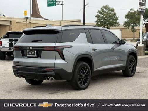 Sterling Gray Metallic 2026 Chevrolet Traverse LT