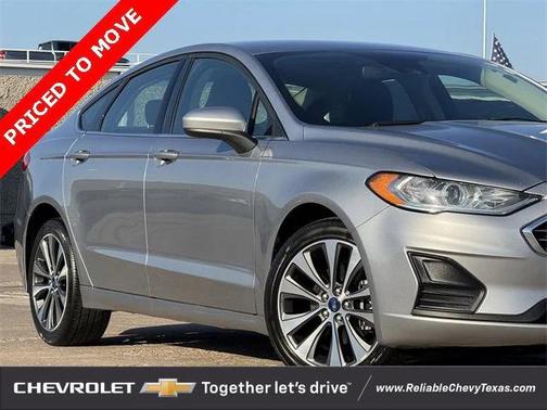 2020 Ford Fusion SE