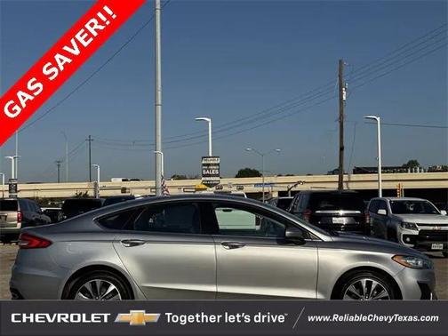 2020 Ford Fusion SE