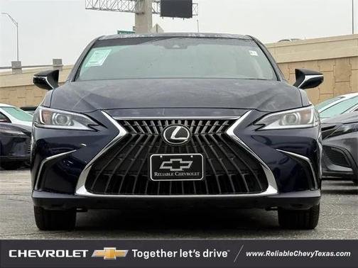2025 Lexus ES 350 Base
