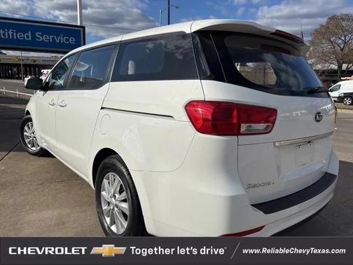 2018 Kia Sedona L