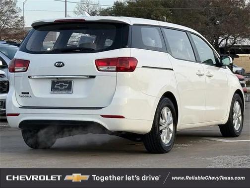 2018 Kia Sedona L