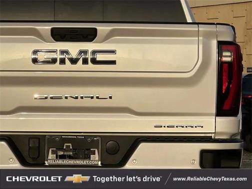 2025 GMC Sierra 2500 Denali Ultimate
