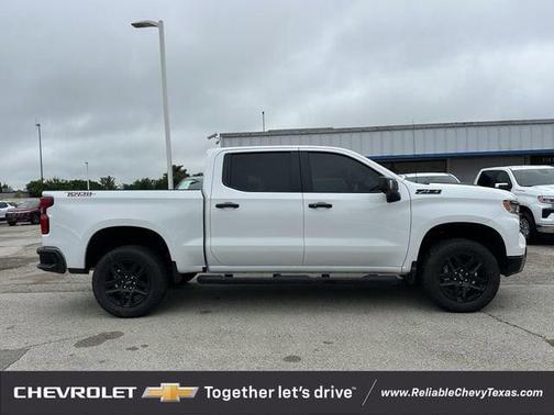 Summit White 2026 Chevrolet Silverado 1500 LT Trail Boss