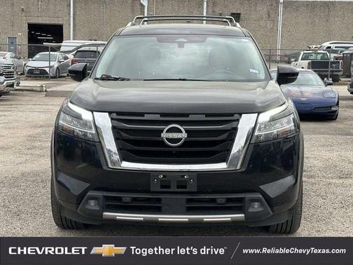 Super Black 2022 Nissan Pathfinder Platinum 2WD