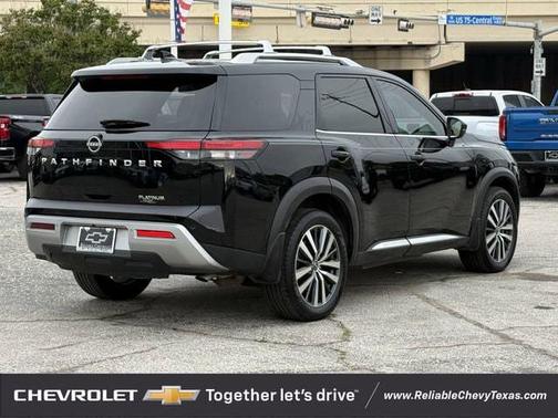 Super Black 2022 Nissan Pathfinder Platinum 2WD