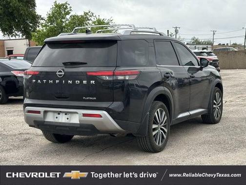 Super Black 2022 Nissan Pathfinder Platinum 2WD