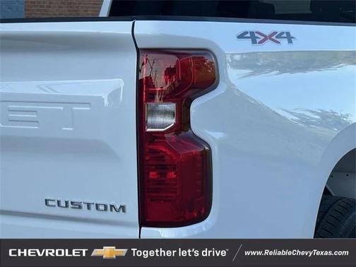 2025 Chevrolet Silverado 1500 Custom