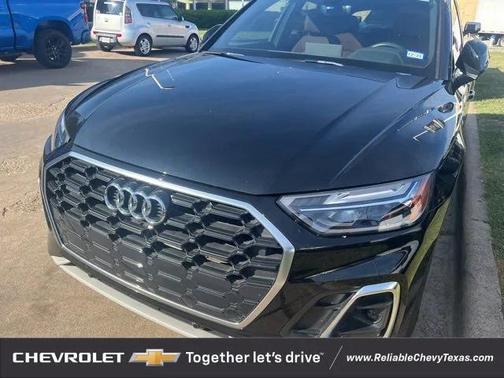 2023 Audi Q5 45 S line Premium
