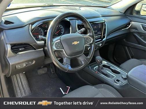 2021 Chevrolet Traverse LT Cloth