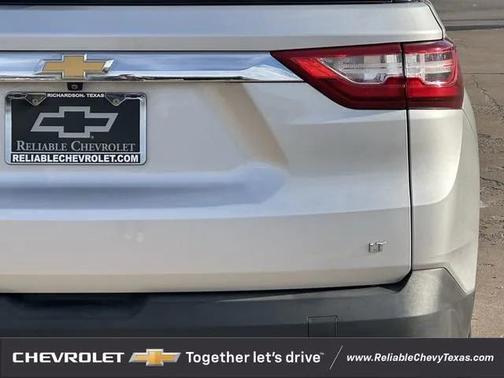2021 Chevrolet Traverse LT Cloth