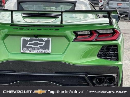 Roswell Green Metallic 2026 Chevrolet Corvette Stingray w/2LT