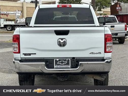 2024 RAM 2500 Big Horn Crew Cab 4x4 6'4' Box