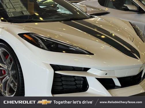 Arctic White 2026 Chevrolet Corvette Z06