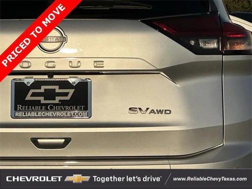 2024 Nissan Rogue SV