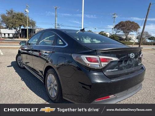 2016 Hyundai SONATA Hybrid SE