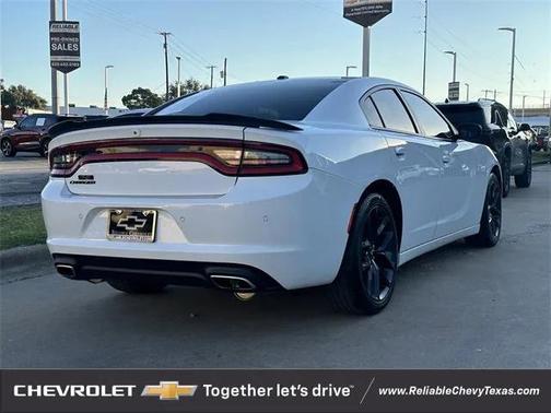 2019 Dodge Charger SXT
