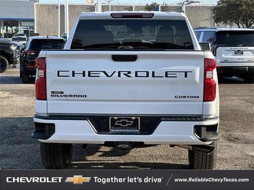 2026 Chevrolet Silverado 1500 Custom