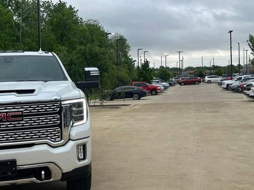 White Frost Tricoat 2022 GMC Sierra 2500 Denali