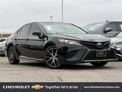 2019 Toyota Camry XSE