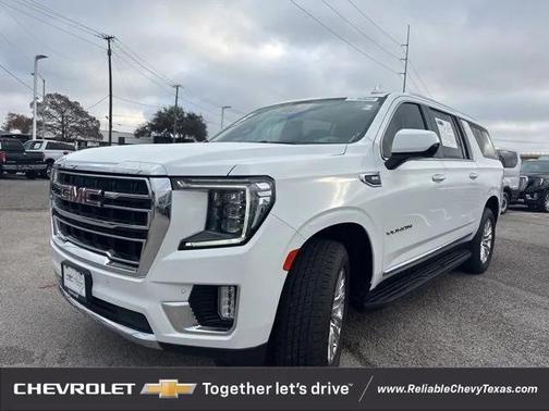 2023 GMC Yukon XL SLT