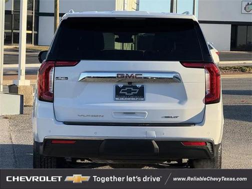 2023 GMC Yukon XL SLT