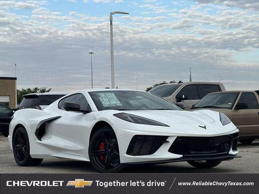 Arctic White 2026 Chevrolet Corvette Stingray w/3LT