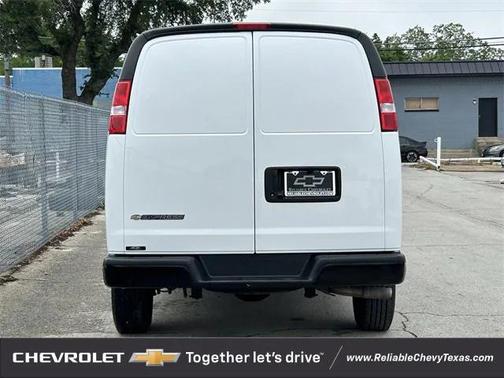 2024 Chevrolet Express 2500 RWD 2500 Regular Wheelbase WT