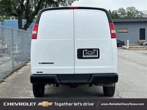 2024 Chevrolet Express 2500 RWD 2500 Regular Wheelbase WT