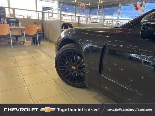 2024 Porsche Panamera 4