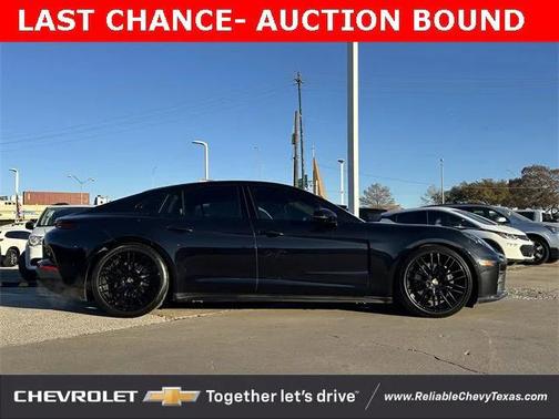 2024 Porsche Panamera 4