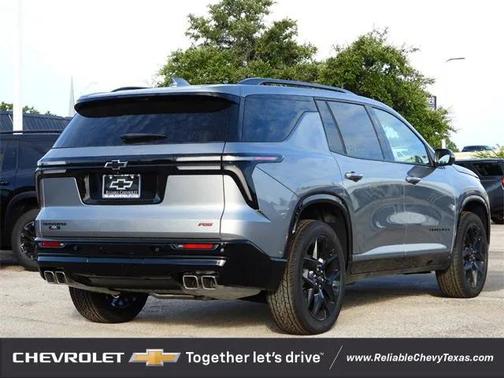 2025 Chevrolet Traverse RS