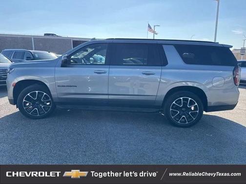 2024 Chevrolet Suburban RST