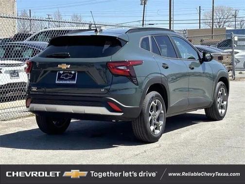 2025 Chevrolet Trax LT