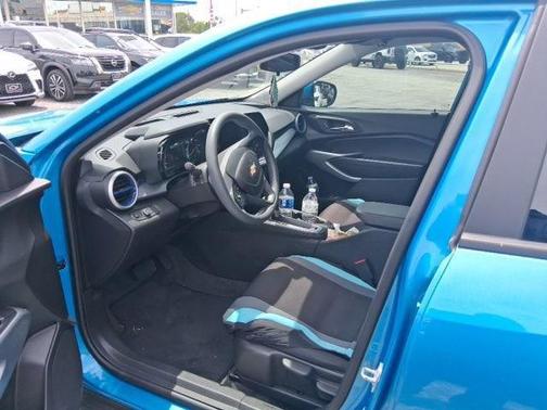 Marina Blue Metallic 2025 Chevrolet Trax LS
