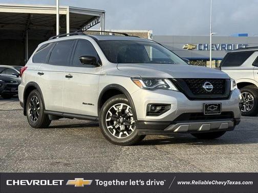 Brilliant Silver Metallic 2020 Nissan Pathfinder SL 2WD