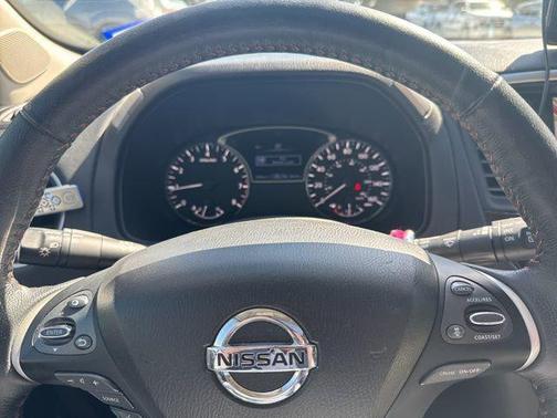 2020 Nissan Pathfinder SL 2WD