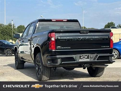 2025 Chevrolet Silverado 1500 Custom