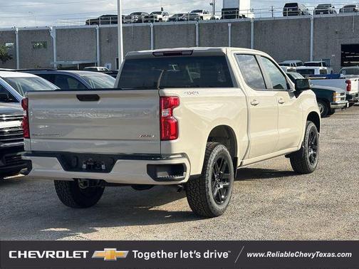 White Sands 2026 Chevrolet Silverado 1500 RST