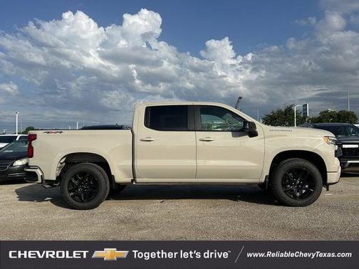 White Sands 2026 Chevrolet Silverado 1500 RST