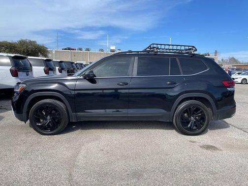 2022 Volkswagen Atlas 3.6L SE w/Technology