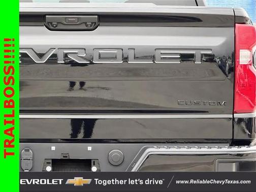 2024 Chevrolet Silverado 1500 Custom Trail Boss