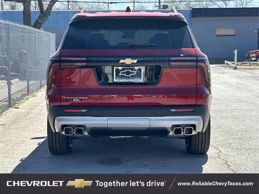 2025 Chevrolet Traverse LT