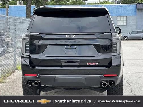 2025 Chevrolet Tahoe 4WD RST